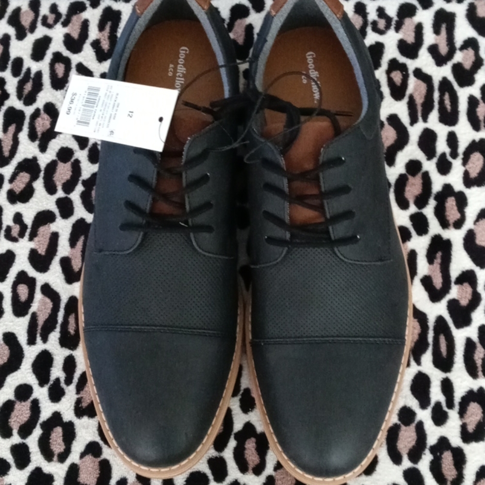 Mens dress shoes